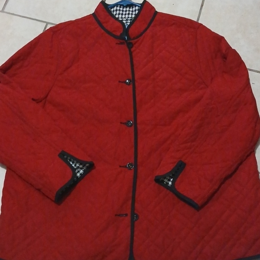 Koret Womens Sz 22 W Red Quilted Black Trim Jacket with Houndstooth Interior